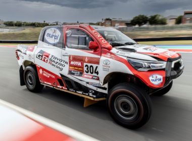 Toyota Hilux GAZOO Racing Dakar 2021