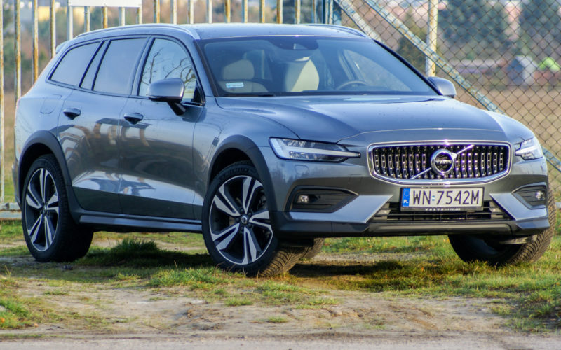 Volvo V60 B5 CrossCountry