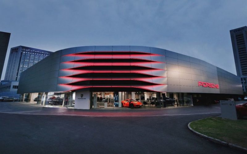 salon Porsche Pekin